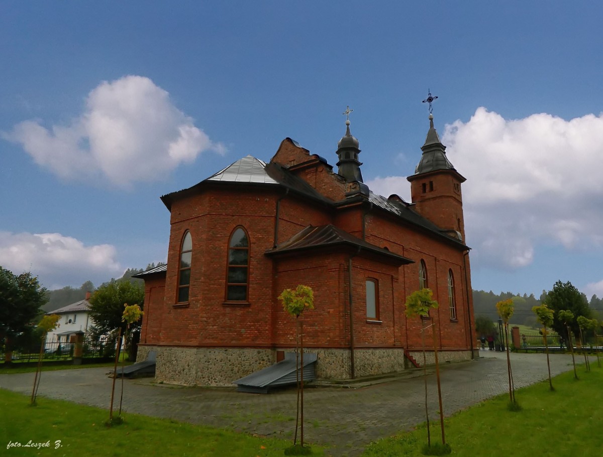 Zdjęcia: pow.bieszczadzki., woj.podkarpackie., Ropienka - kościół św. Barbary., POLSKA Zdjęcia: pow.bieszczadzki., woj.podkarpackie., Ropienka - kościół św. Barbary., POLSKA