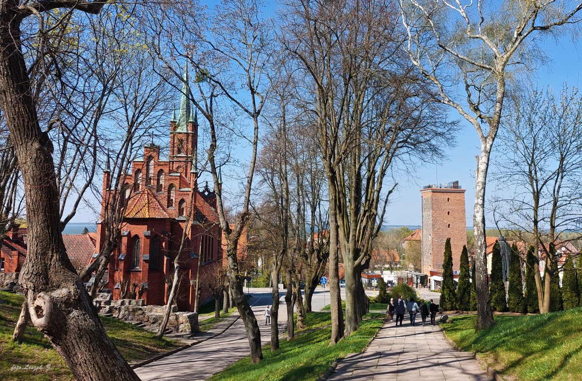 Zdjęcia: Frombork., woj.warmińsko-mazurskie., Kościół św. Wojciecha i Wieża Wodna., POLSKA Zdjęcia: Frombork., woj.warmińsko-mazurskie., Kościół św. Wojciecha i Wieża Wodna., POLSKA