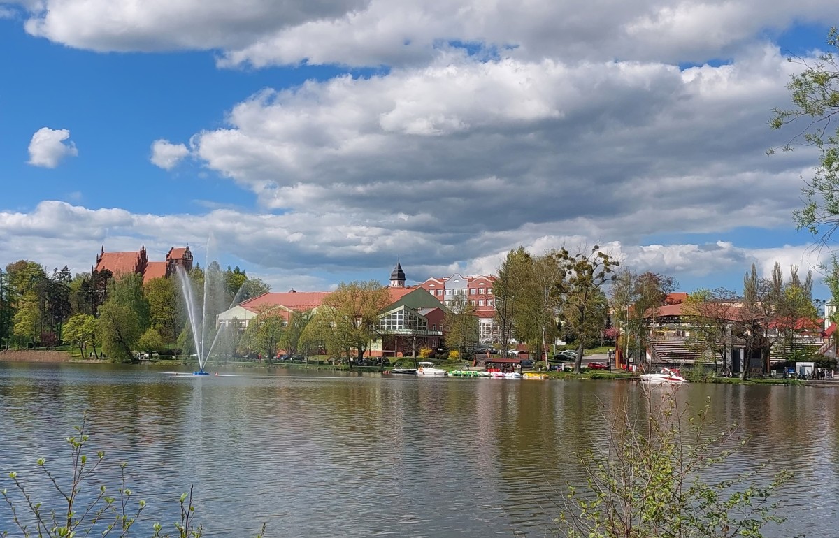Zdjęcia: Iława., woj.warmińsko-mazurskie., Majowa Iława., POLSKA Zdjęcia: Iława., woj.warmińsko-mazurskie., Majowa Iława., POLSKA