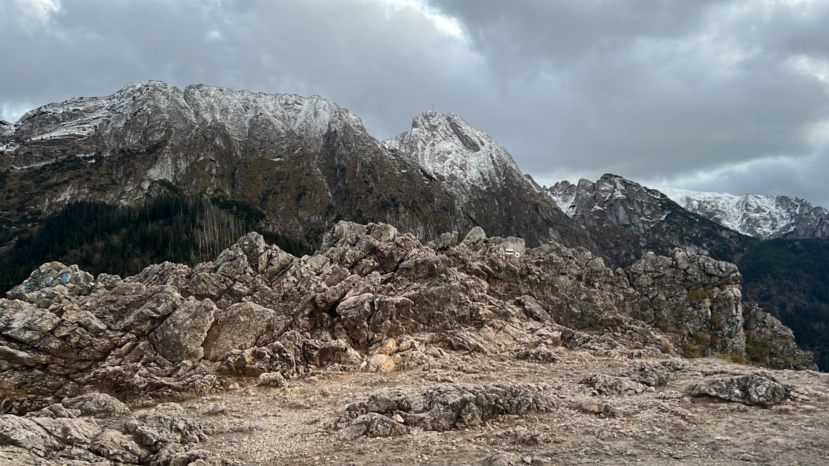 Zdjęcia: Zakopane , Tatry , Widok na Giewont z Sarniej Skały , POLSKA Zdjęcia: Zakopane , Tatry , Widok na Giewont z Sarniej Skały , POLSKA
