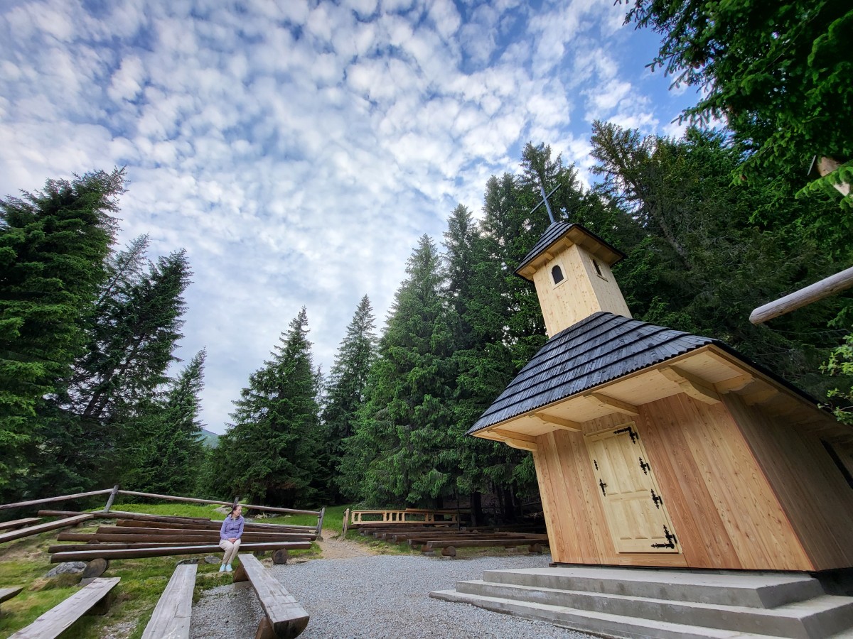 Zdjęcia: Polana Chochołowska, Tatry Zachodnie, Chochołowska kaplica, POLSKA Zdjęcia: Polana Chochołowska, Tatry Zachodnie, Chochołowska kaplica, POLSKA