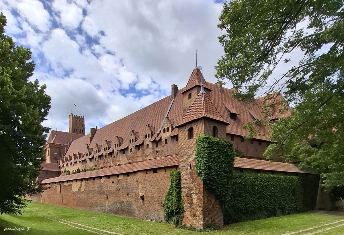 Zdjęcia: Malbork., woj.pomorskie., Po przekroczeniu bramy., POLSKA Zdjęcia: Malbork., woj.pomorskie., Po przekroczeniu bramy., POLSKA