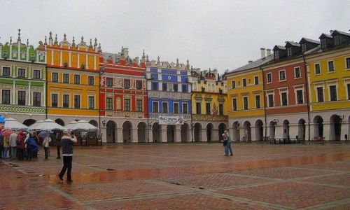 Zdjecie POLSKA / Roztocze / Zamo / Rynek Wielki z kamieniczkami