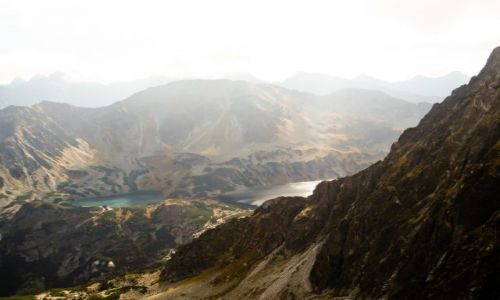Zdjecie POLSKA / Tatry Wysokie, Zakopane / W okolicy przeczy Krzyne / Widok na 5'tke z Orlej Perci