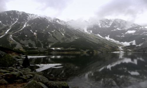 Zdjecie POLSKA / Tatry / Czarny Staw Gsienicowy / Za chwil bdzie lao ...