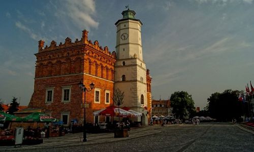 Zdjecie POLSKA / witokrzyskie / Sandomierz / Sandomierz. Ratusz.