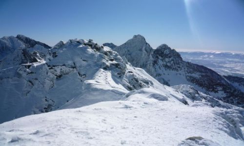 Zdjecie POLSKA / Tatry / .. / obok Rysy Sowackie..dalej Wysoka
