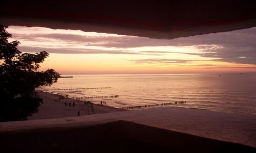 Zdjecie POLSKA / - / Ustka / Letni zachd soca