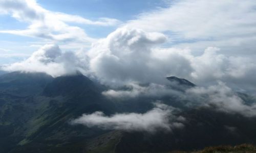 Zdjecie POLSKA / - / TATRY ZACHODNIE / SZCZYTY W CHMURACH