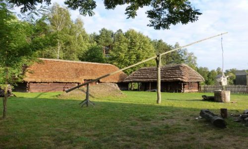 Zdjcie POLSKA / PODKARPACKIE / KOLBUSZOWA / KOLBUSZOWA - MUZEUM KULTURY LUDOWEJ