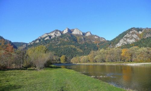 Zdjecie POLSKA / Pieniny / Sromowce Nine / Trzy Korony w jesiennym socu