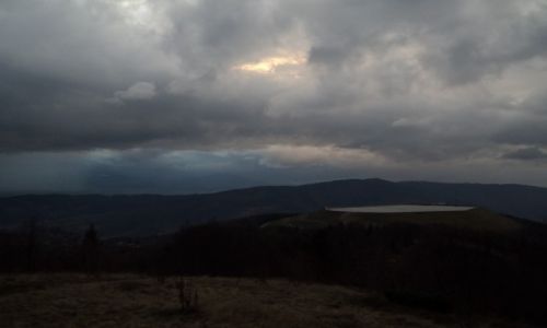 Zdjecie POLSKA / Beskid ywiecki / rejon gry ar... / czarne chmury 