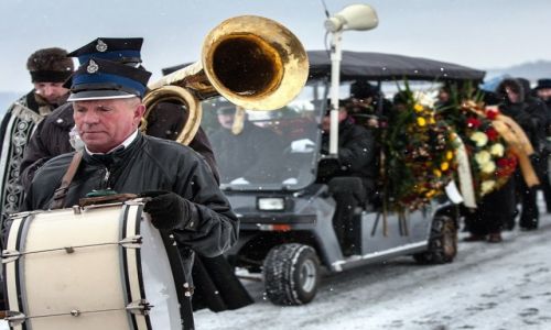 Zdjęcie POLSKA / Malopolska / niedaleko Ojcowa / Ginacy Swiat