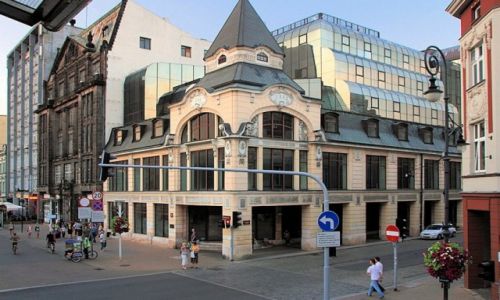 Zdjecie POLSKA /   / d ul. Piotrkowska / KLASYKA I NOWOCZESNO