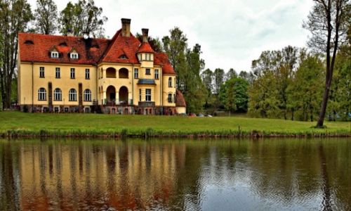 Zdjecie POLSKA / Pnocnych Kaszub. / Sawutwko. / Paac Below.