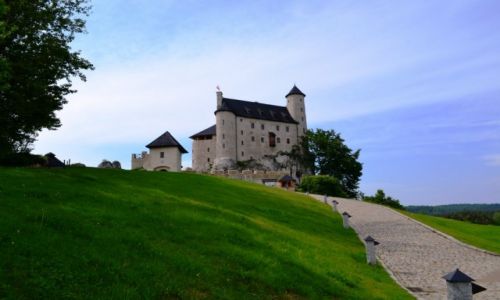 Zdjecie POLSKA / Jura Krakowsko Czstochowska / Bobolice / Odnowiona pereka