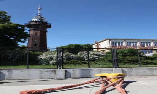 Zdjecie POLSKA / Pomorze / Gdask Nowy Port / Latarnia morska, widok z portu