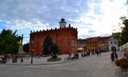 Zdjecie POLSKA / witokrzyskie / Sandomierz / Ryneczek