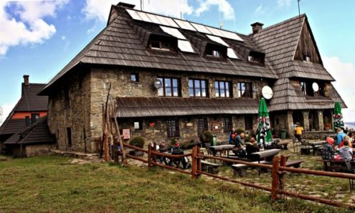 Zdjecie POLSKA / Gorce / Turbacz / Schronisko PTTK na Turbaczu,