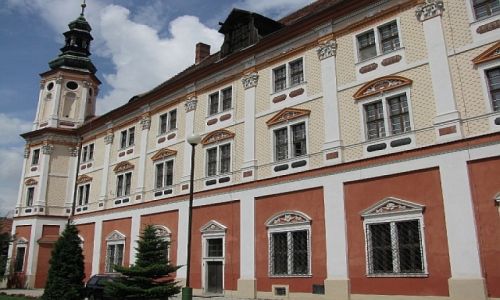 Zdjęcie POLSKA / Dolny Śląsk / Henryków / budynek seminarium