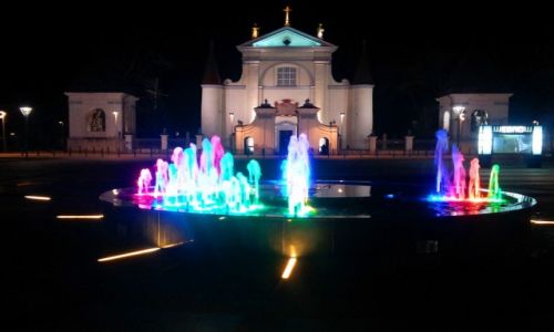 Zdjecie POLSKA / Mazowieckie / Wgrw / Bazylika noc