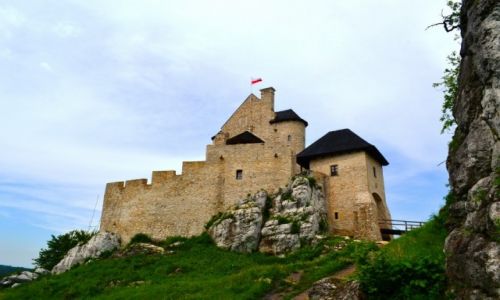 Zdjecie POLSKA / lskie / Bobolice / Odnowiony zamek