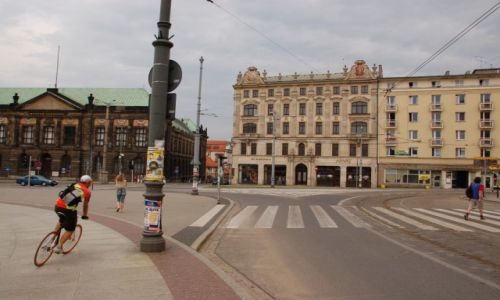 Zdjecie POLSKA / - / Poznan. / Bazar.