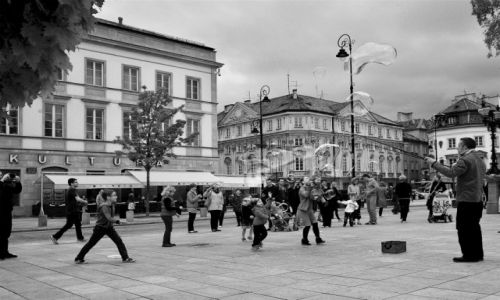 Zdjecie POLSKA / Mazowsze / Warszawa / Podre s zabawne. Chwytaj ulotne chwile.