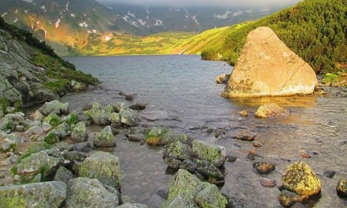 Zdjecie POLSKA / Tatry / DOLINA PICIU STAWW / STAW 4