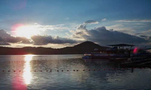 Zdjcie POLSKA / Podkarpacie / Solina / Solina o Zachodzie