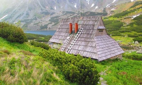 Zdjcie POLSKA / Tatry / DOLINA PICIU STAWW / CHATA W DOLINIE 5S