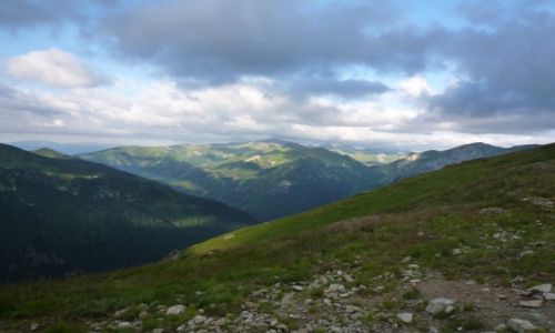 Zdjęcie POLSKA / Tatry / w drodze na swinice / widok na Tatry Zachodnie