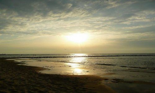 Zdjęcie POLSKA / Pomorze / Dźwirzyno / zachód słońca