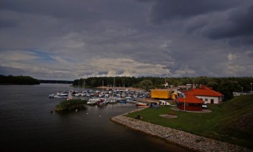 Zdjcie POLSKA / Woj.wielkopolskie / lesin / Przysta 