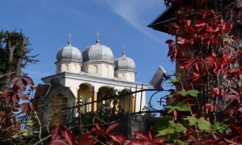 Zdjecie POLSKA / Podkarpackie / Jurowce-II Szlak Architektury Drewnianej / Dzwonnica z 1905 roku przy kosciele pw...Piotra i Pawa