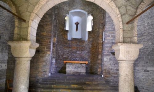 Zdjęcie POLSKA / Śląsk Cieszyński / Cieszyn / Rotunda romańska - nawa i absyda