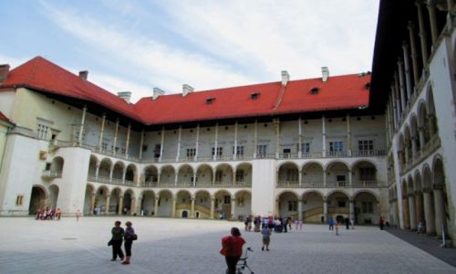 Zdjęcie POLSKA / Południe / KRAKÓW / Wawel Dziedziniec