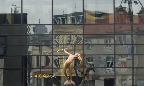 Zdjecie POLSKA / woj.kuj.-pom. / Bydgoszcz / Luczniczka Nova Bygoszcz