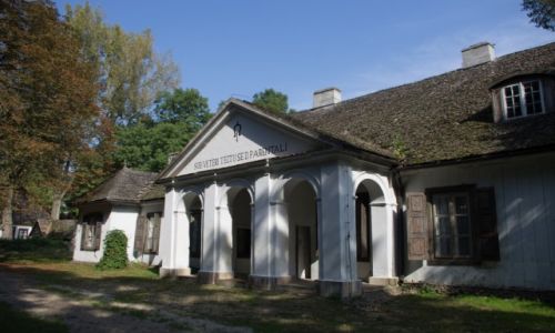 Zdjecie POLSKA / Mazowsze / Nowa Suscha / Dwr Cieszkowskich w Suchej