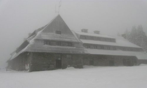 Zdjęcie POLSKA / Gorce / schronisko PTTK na Turbaczu / Tak wyglądała zima...