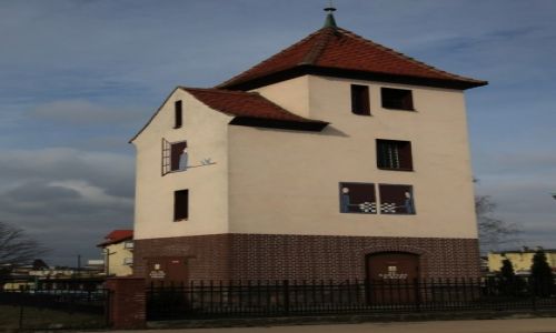 Zdjecie POLSKA /  Pomorze / Kartuzy / Transformator z charakterem