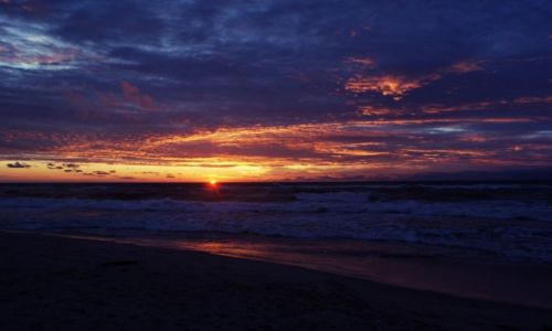Zdjecie POLSKA / Ustka / plaża Ustka / ze Wschodu na Zachód