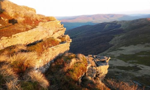 Zdjcie POLSKA / bieszczady / TArnica / widok o  wschodzie z tarnicy