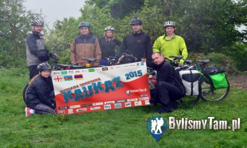 POLSKA / Maopolska / Dolinki Krakowskie / ekipa przygotowujca si do wyprawy na Kaukaz