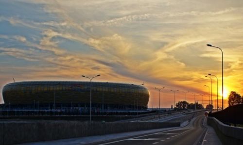 Zdjęcie POLSKA / Pomorze / Gdańsk / PGE ARENA... w zachodzącym słońcu.