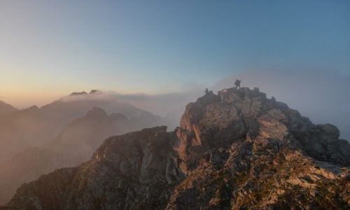 Zdjecie POLSKA / tatry / Rysy / widok na Sowackie Rysy o wschodzie..