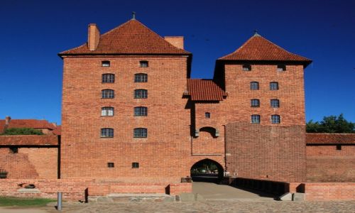 Zdjecie POLSKA / Malbork / Gotycki zamek krzyacki / Baszta Podstarociska i Baszta Wjtowska