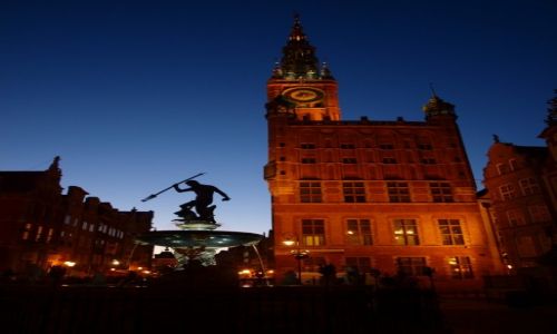 Zdjcie POLSKA / Trjmiasto / Gdask / Gdaski rynek wieczorem