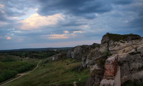 Zdjcie POLSKA / jura krakowsko-czstochowska / Olsztyn k. Czstochowy / Olsztyn k. Czstochowy ujcie 3