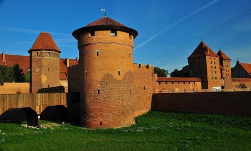 Zdjcie POLSKA / Pomorze / Malbork / Mury